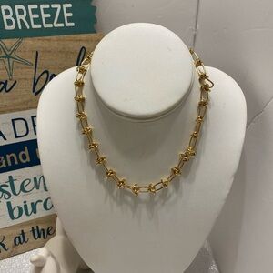 - ANGIE STATEMENT NECKLACE